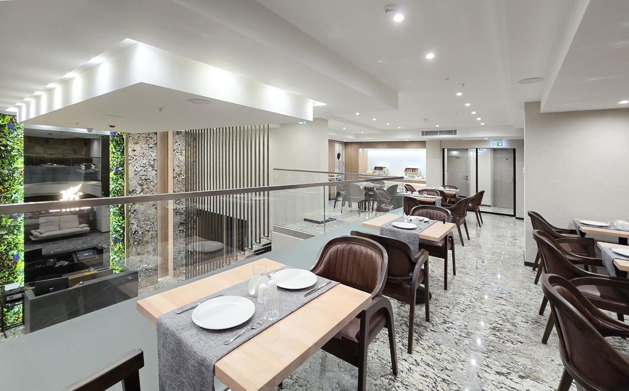 Griffin Hotel Tbilisi Exterior photo