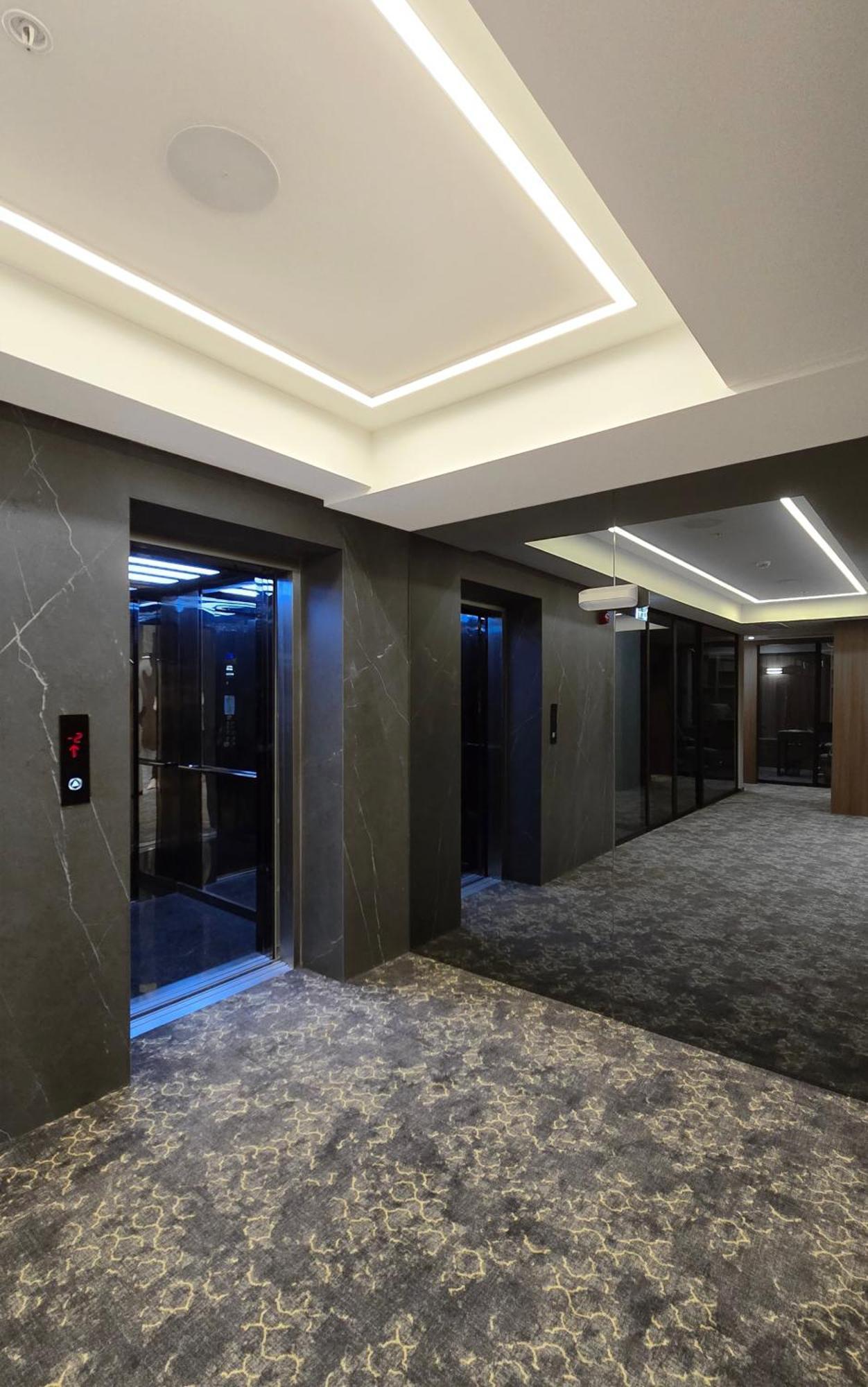 Griffin Hotel Tbilisi Exterior photo